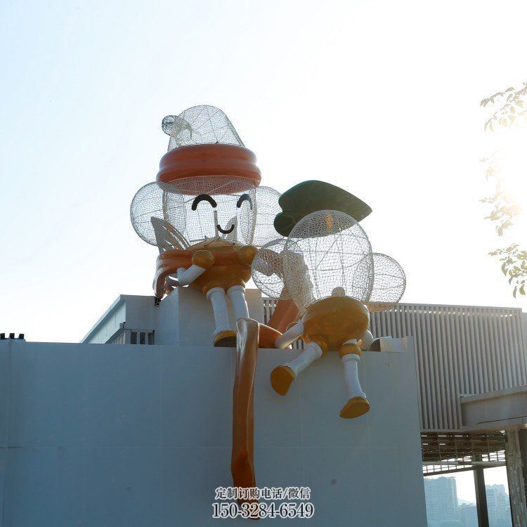 鏤空卡通雕塑服務(wù)商，美陳雕塑，鐵藝卡通雕塑訂做廠家